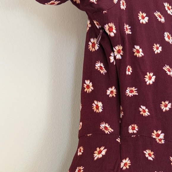 Forever 21 Juniors Burgundy Short Sleeve Button Up Floral Mini Dress Size S - Picture 7 of 13